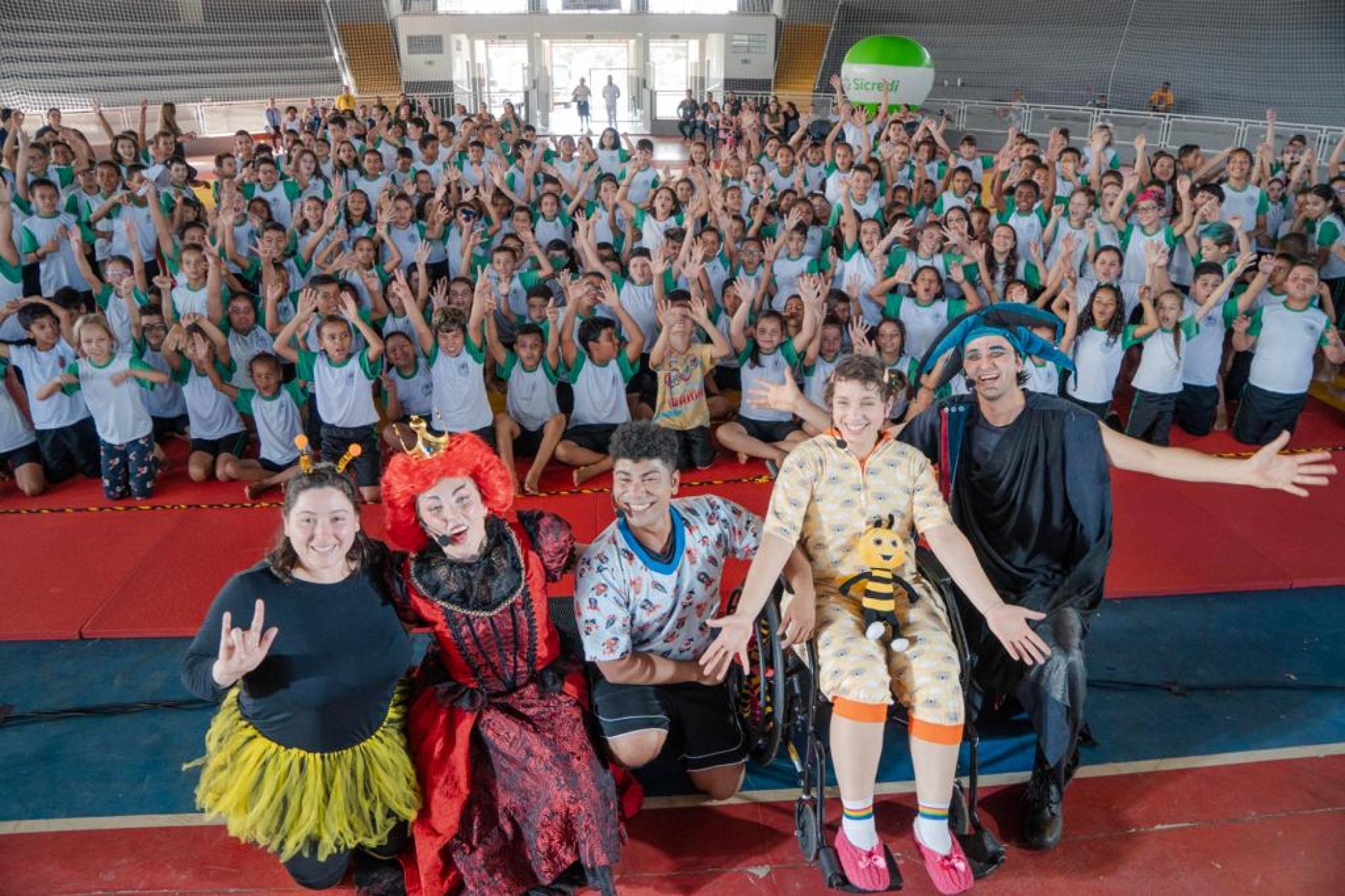 Teatro aborda cidadania e inclusão e leva cultura a 310 alunos de escolas municipais de Aguaí