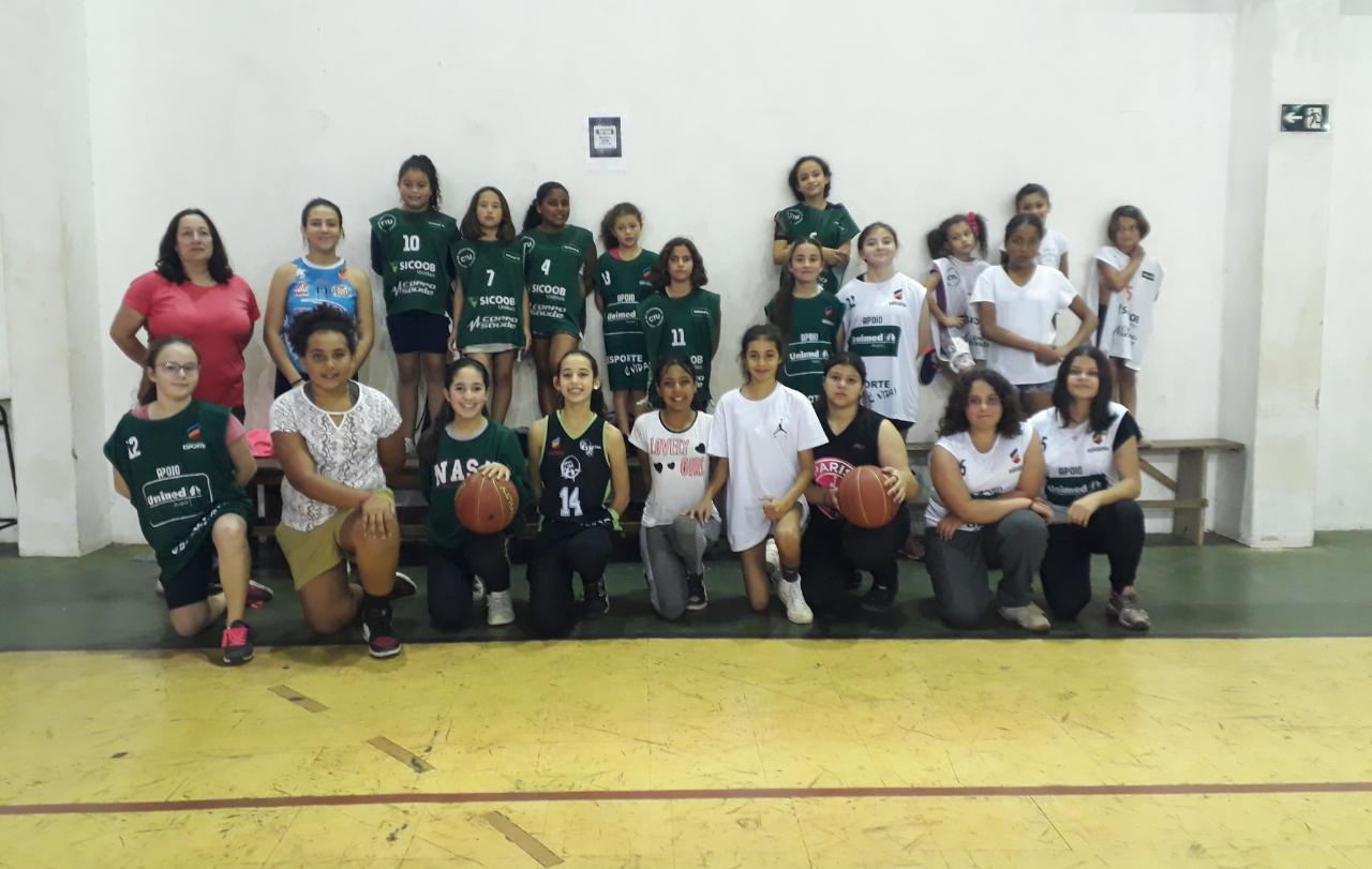 Unimed Avaré fornece apoio a jogadoras de basquete da cidade